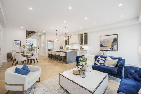 Photo 2 at 9484 Bayview Avenue, Observatory, Richmond Hill