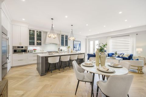 Photo 4 at 9484 Bayview Avenue, Observatory, Richmond Hill