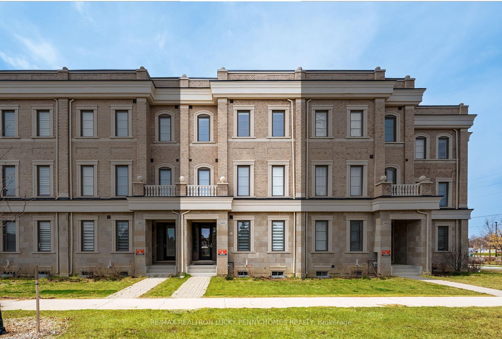 9484 Bayview Avenue, Observatory, Richmond Hill photo number 2