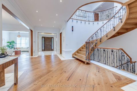 Photo 3 at 132 Crestwood Road, Yorkhill, Vaughan