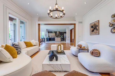 Photo 14 at 132 Crestwood Road, Yorkhill, Vaughan