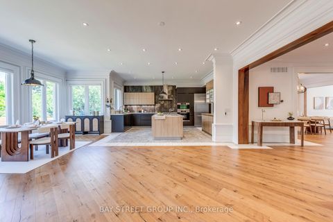 Photo 17 at 132 Crestwood Road, Yorkhill, Vaughan