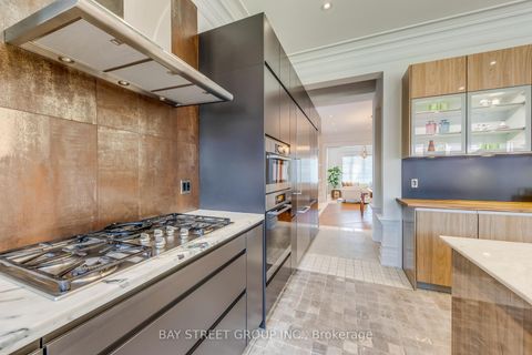 Photo 24 at 132 Crestwood Road, Yorkhill, Vaughan