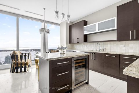 Photo 33 at 3905 - 183 Wellington Street W, Waterfront Communities C1, Toronto