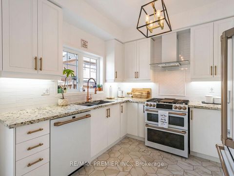 Photo 16 at 67 Gentile Circle, Elder Mills, Vaughan