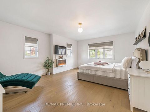 Photo 22 at 67 Gentile Circle, Elder Mills, Vaughan