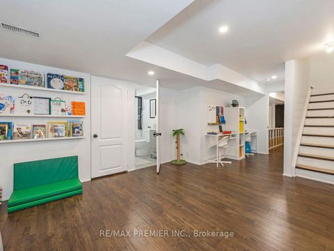 Photo 35 at 67 Gentile Circle, Elder Mills, Vaughan