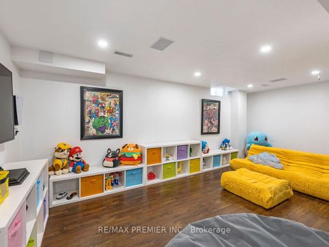 Photo 36 at 67 Gentile Circle, Elder Mills, Vaughan