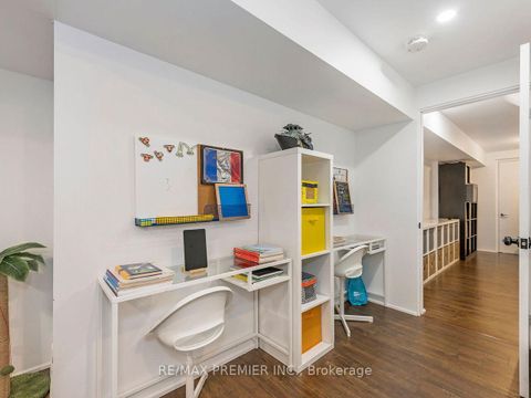 Photo 40 at 67 Gentile Circle, Elder Mills, Vaughan