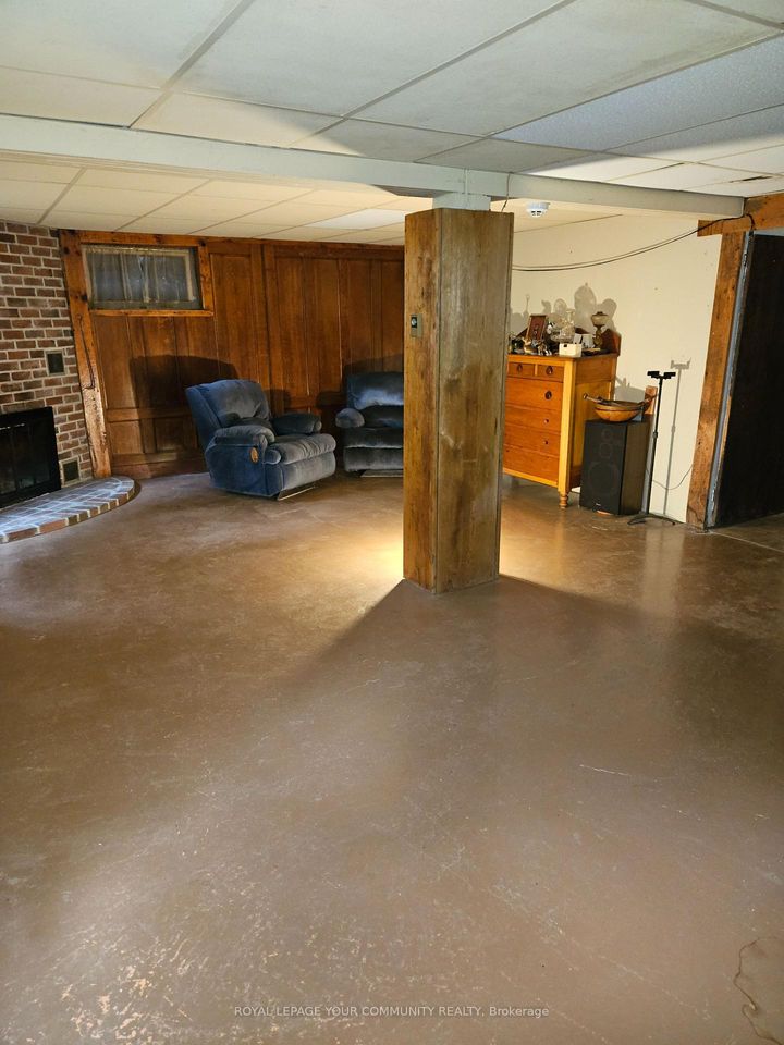 Photo 11 at 11419 Bathurst Street, Westbrook, Richmond Hill