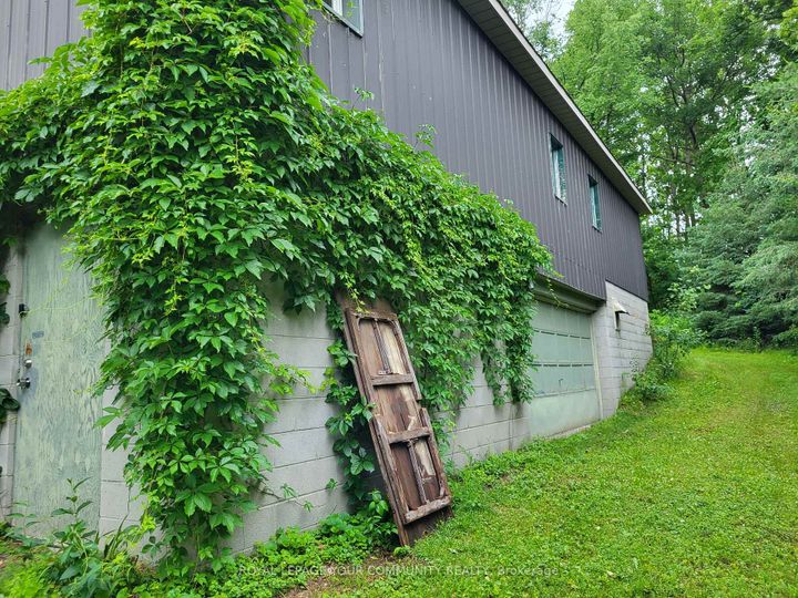 Photo 24 at 11419 Bathurst Street, Westbrook, Richmond Hill