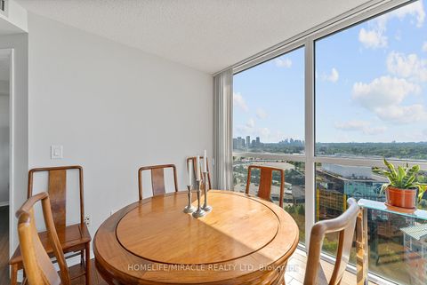 Photo 12 at 2009 - 7 Concorde Place, Don Mills, Toronto