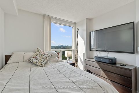 Photo 20 at 2009 - 7 Concorde Place, Don Mills, Toronto