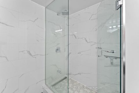 Photo 23 at 2009 - 7 Concorde Place, Don Mills, Toronto