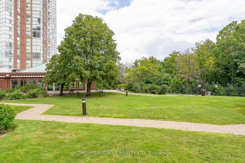 Photo 34 at 2009 - 7 Concorde Place, Don Mills, Toronto