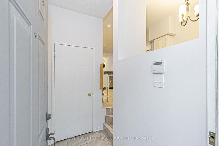 Photo 2 at 66 - 23 Observatory Lane, Observatory, Richmond Hill