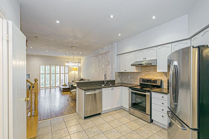 Photo 7 at 66 - 23 Observatory Lane, Observatory, Richmond Hill