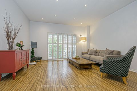 Photo 3 at 66 - 23 Observatory Lane, Observatory, Richmond Hill