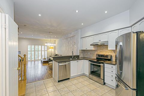 Photo 7 at 66 - 23 Observatory Lane, Observatory, Richmond Hill