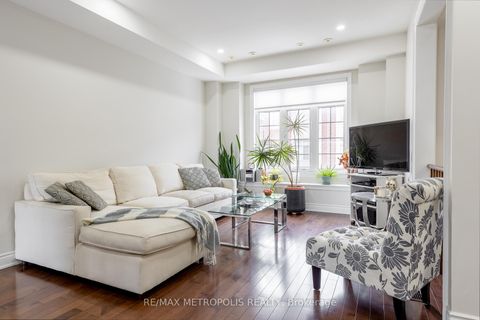 Photo 7 at 10 George Bogg Road, East Woodbridge, Vaughan