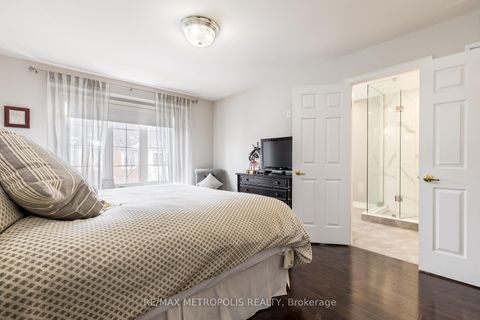 Photo 19 at 10 George Bogg Road, East Woodbridge, Vaughan