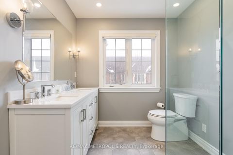 Photo 20 at 10 George Bogg Road, East Woodbridge, Vaughan