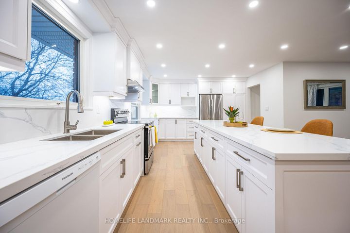 Photo 7 at 20 Fireside Drive, Freelton, Hamilton