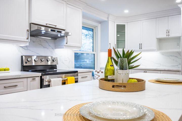 Photo 9 at 20 Fireside Drive, Freelton, Hamilton