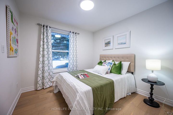 Photo 19 at 20 Fireside Drive, Freelton, Hamilton