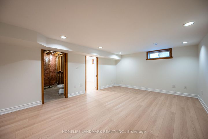 Photo 32 at 20 Fireside Drive, Freelton, Hamilton