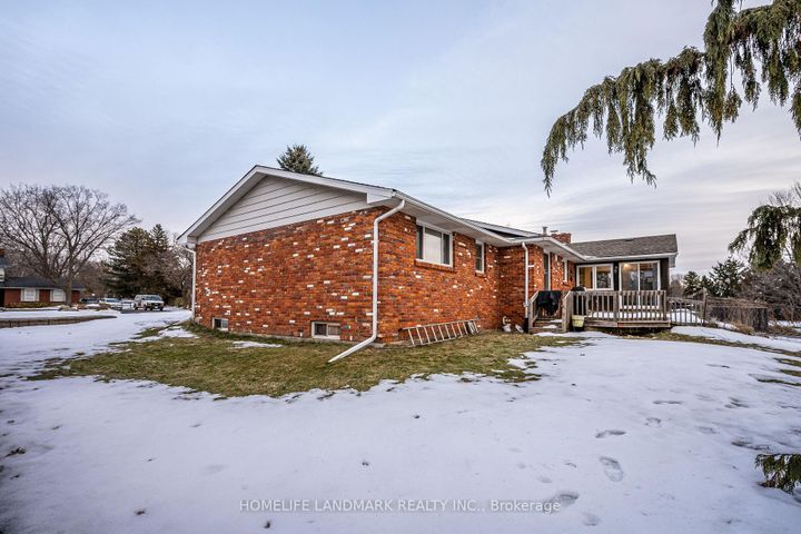 Photo 37 at 20 Fireside Drive, Freelton, Hamilton