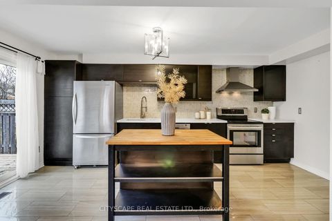 Photo 15 at 79 Weatherup Crescent, West Bayfield, Barrie