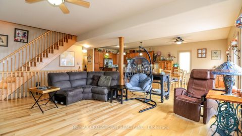 Photo 11 at 2325 Crystal Beach Road, Alcona, Innisfil