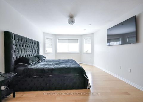 Photo 32 at 36 Nicklaus Drive, East Bayfield, Barrie