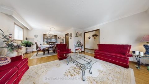 Photo 5 at 17 Squirewood Road, Pleasant View, Toronto