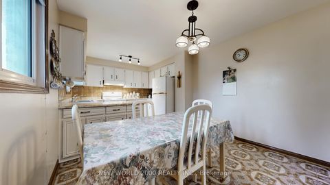 Photo 15 at 17 Squirewood Road, Pleasant View, Toronto