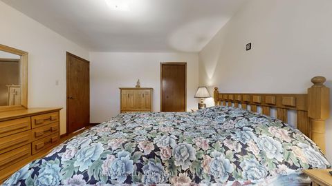 Photo 20 at 17 Squirewood Road, Pleasant View, Toronto