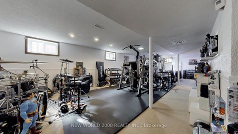 Photo 27 at 17 Squirewood Road, Pleasant View, Toronto