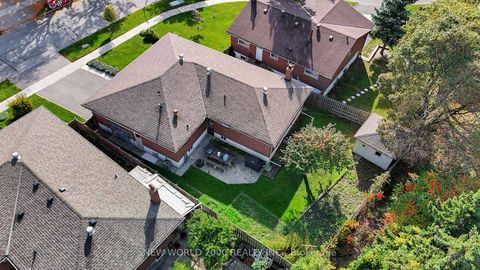 Photo 41 at 17 Squirewood Road, Pleasant View, Toronto