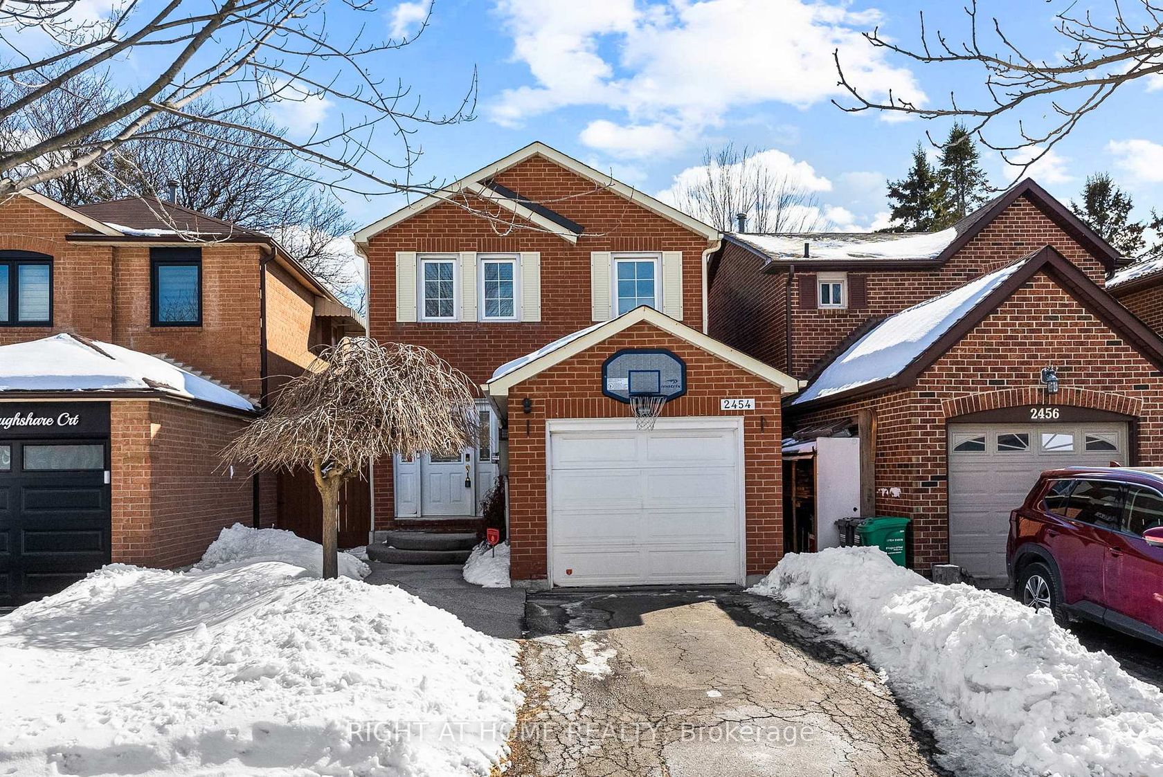2454 Ploughshare Court, Erin Mills, Mississauga 