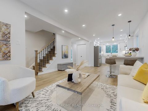 Photo 10 at 19 shaughnessy Boulevard, Henry Farm, Toronto