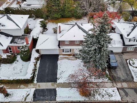 Photo 46 at 19 shaughnessy Boulevard, Henry Farm, Toronto