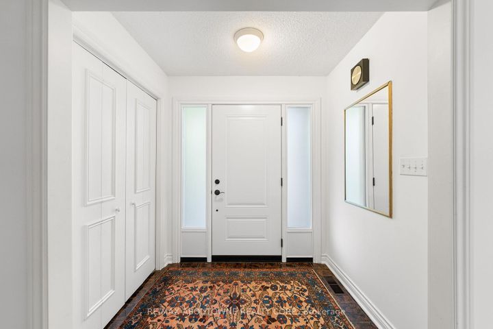 Photo 8 at 20 Arkendo Drive, FD Ford, Oakville