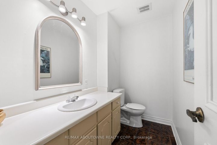 Photo 9 at 20 Arkendo Drive, FD Ford, Oakville