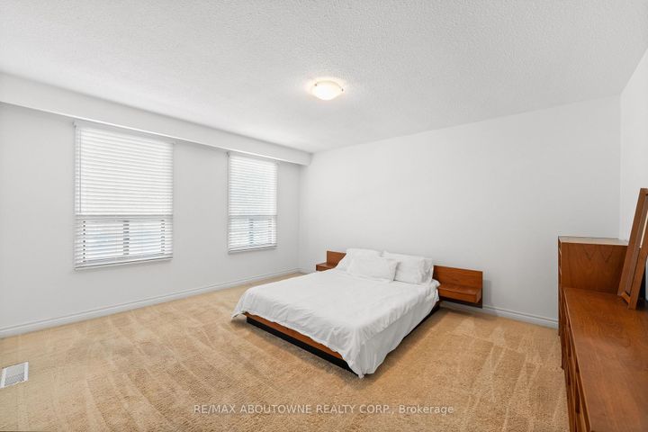 Photo 22 at 20 Arkendo Drive, FD Ford, Oakville