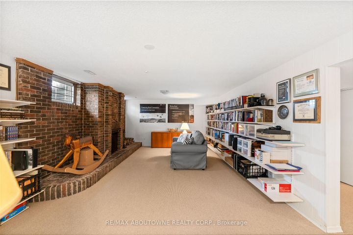 Photo 27 at 20 Arkendo Drive, FD Ford, Oakville