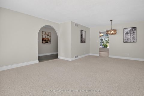 Photo 10 at 946 Beaufort Court, Eastdale, Oshawa