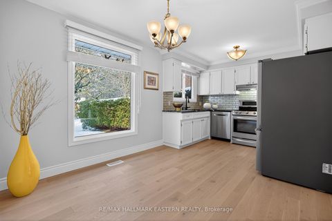 Photo 14 at 946 Beaufort Court, Eastdale, Oshawa