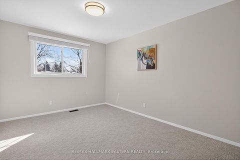 Photo 22 at 946 Beaufort Court, Eastdale, Oshawa