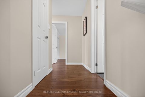 Photo 25 at 946 Beaufort Court, Eastdale, Oshawa